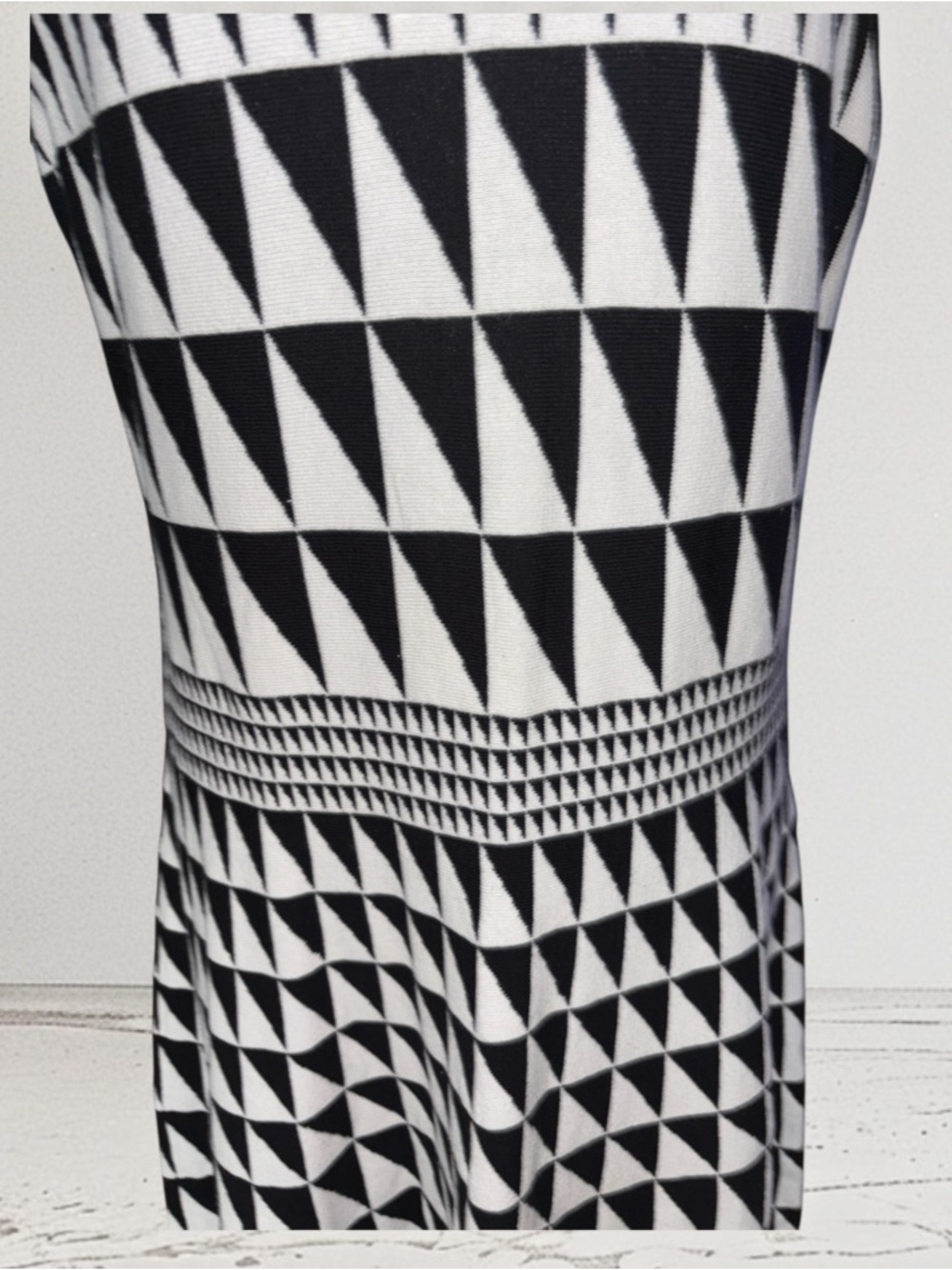 Worthington Geometric Sweater Dress, P2P:20-22.5”; L:44 - Picture 3 of 11
